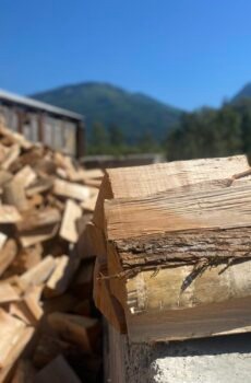 1/2 Cord Seasoned Hardwood